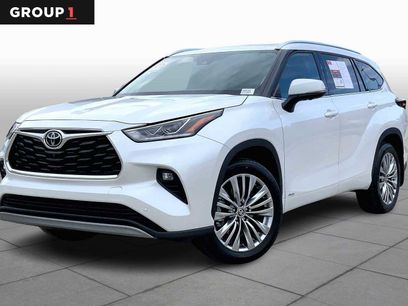 Used 2026 Toyota Highlander Platinum