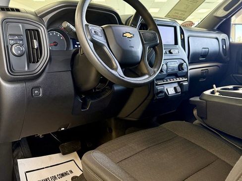 Used 2022 Chevrolet Silverado 1500 Custom RWD image 13