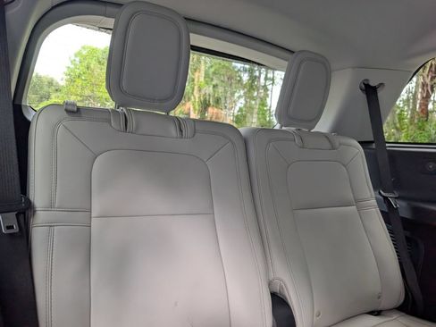 Used 2025 Lincoln Aviator Reserve w/ Jet Appearance Package RWD image 21