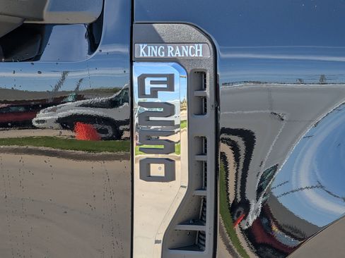 New 2026 Ford F250 King Ranch w/ Chrome Package image 9