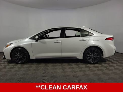 Used 2024 Toyota Corolla SE w/ SE Package image 5