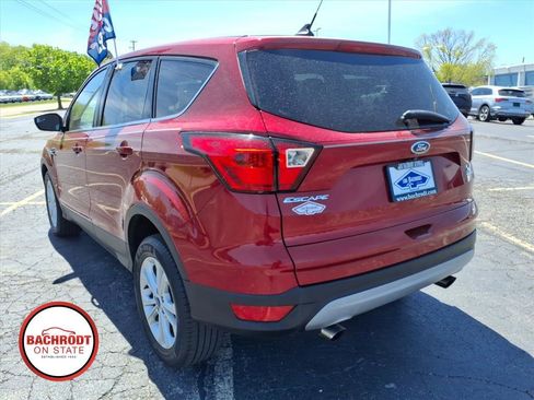 Used 2019 Ford Escape SE FWD image 5