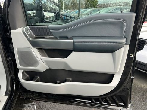 Used 2023 Ford F350 Limited image 25