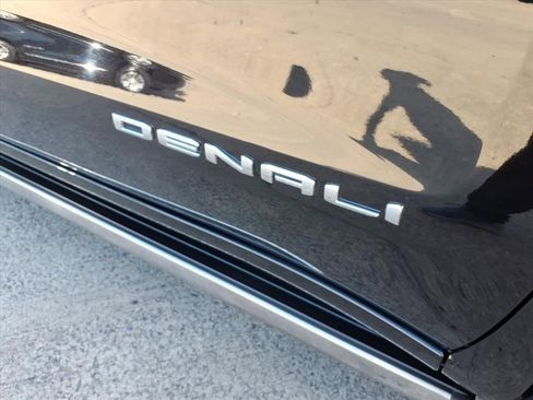 Used 2024 GMC Sierra 1500 Denali image 12