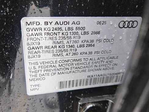 Used 2025 Audi Q5 Premium w/ Convenience Package AWD/4WD image 23