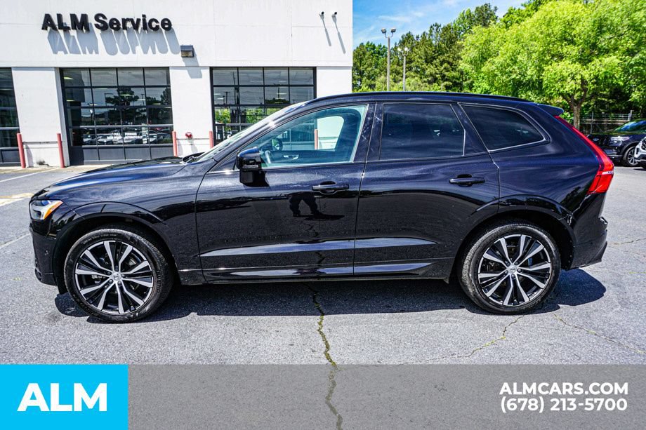 Used 2024 Volvo XC60 B5 Plus AWD/4WD image 6