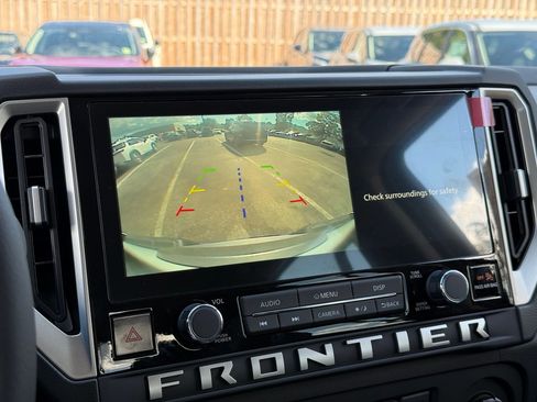 New 2025 Nissan Frontier SV w/ SV Convenience Package image 12