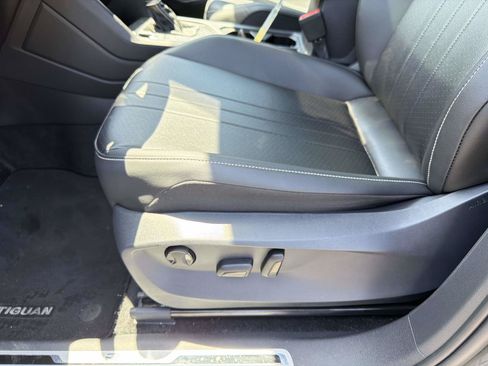 Certified 2024 Volkswagen Tiguan SE R-Line FWD image 26