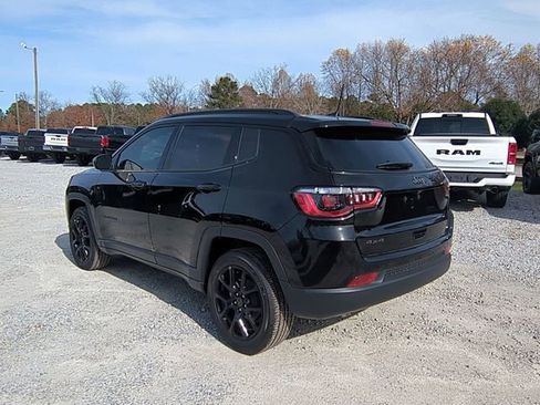 New 2026 Jeep Compass Latitude w/ Quick Order Package 29K image 3