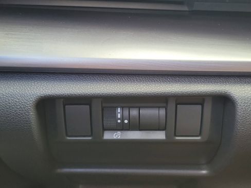 Used 2024 Subaru Impreza 2.0i Sport image 27