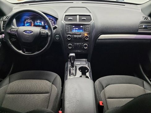 Used 2018 Ford Explorer XLT AWD/4WD image 22