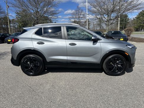 Used 2024 Buick Encore GX Sport Touring AWD/4WD image 4