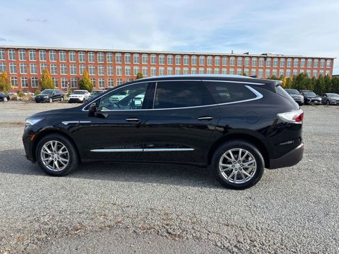 Used 2022 Buick Enclave Essence w/ Experience Buick Package image 2
