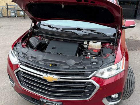 Used 2018 Chevrolet Traverse LT image 28