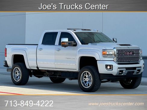 Used 2019 GMC Sierra 3500 Denali w/ Duramax Plus Package image 11
