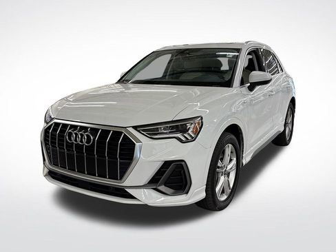 Used 2024 Audi Q3 2.0T Premium Plus w/ Premium Plus Package AWD/4WD image 1