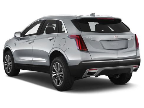 Used 2024 Cadillac XT5 Premium Luxury AWD/4WD image 2