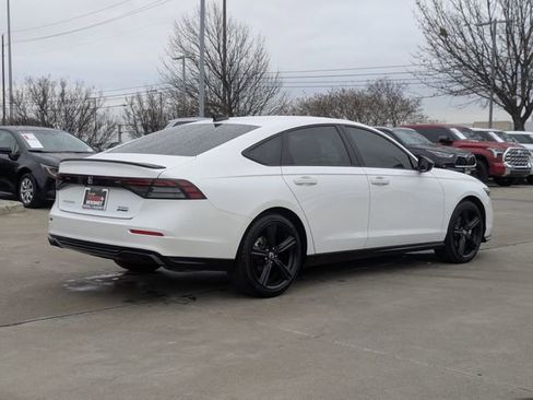 Used 2024 Honda Accord Sport image 6