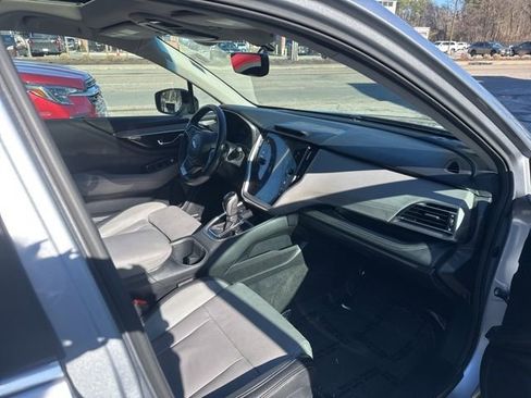 Used 2022 Subaru Outback Limited image 12