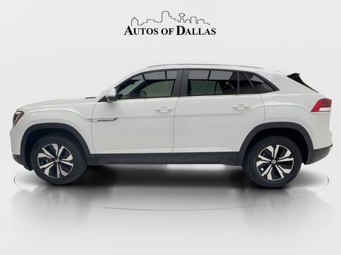 Used 2024 Volkswagen Atlas Cross Sport SE image 5