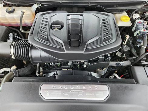 Certified 2024 Jeep Wagoneer L 2WD w/ Convenience Group I image 39