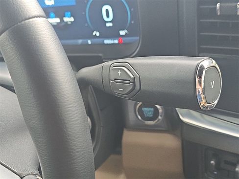 Used 2025 Ford F250 Lariat w/ Chrome Package image 23