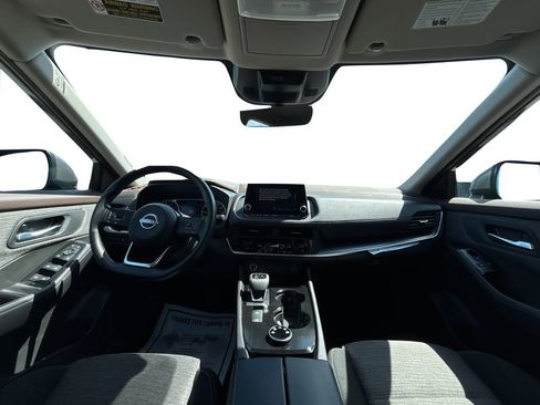 Certified 2023 Nissan Rogue SV image 18