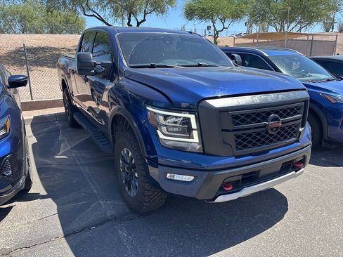 Used 2021 Nissan Titan PRO-4X w/ Pro-4x Convenience Package AWD/4WD image 3