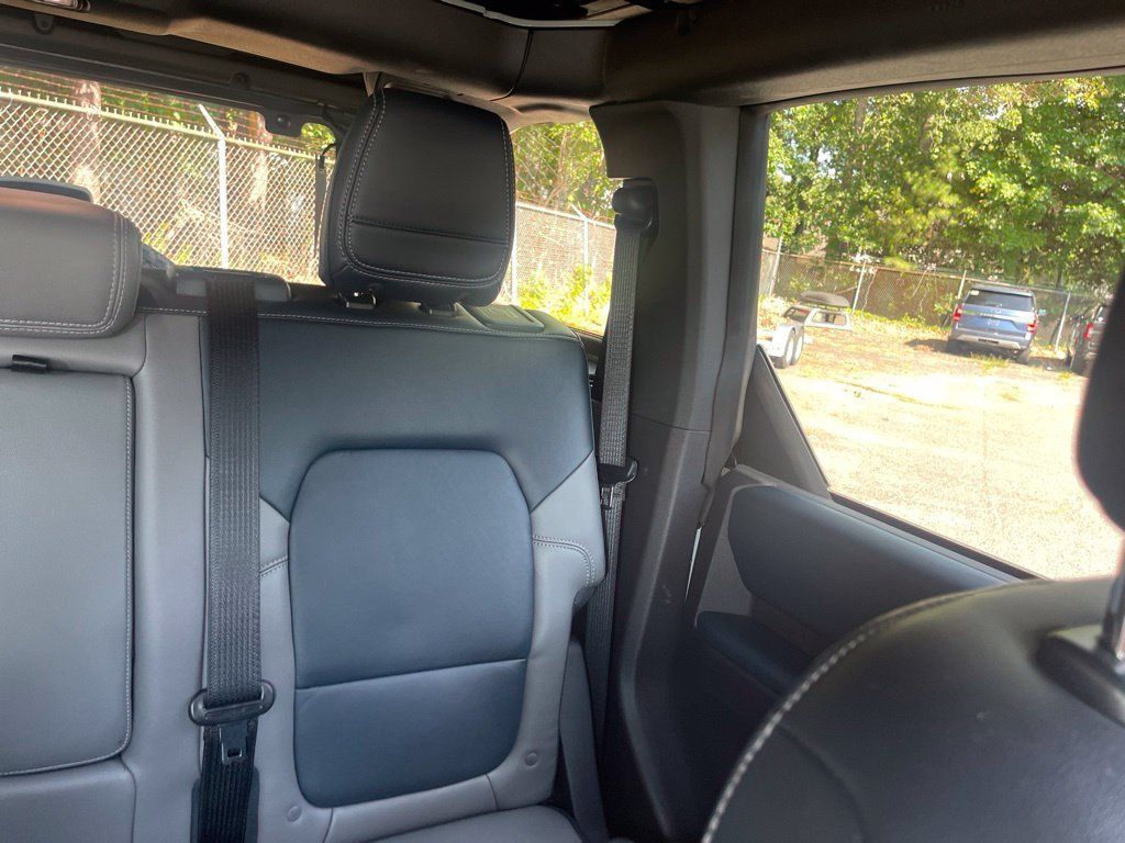 Used 2022 Ford Bronco Outer Banks w/ Sasquatch Package AWD/4WD image 14