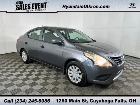 Used 2017 Nissan Versa S Plus image 1