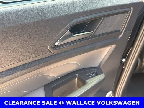 Certified 2023 Volkswagen Atlas SE w/ Panoramic Sunroof Package FWD image 13