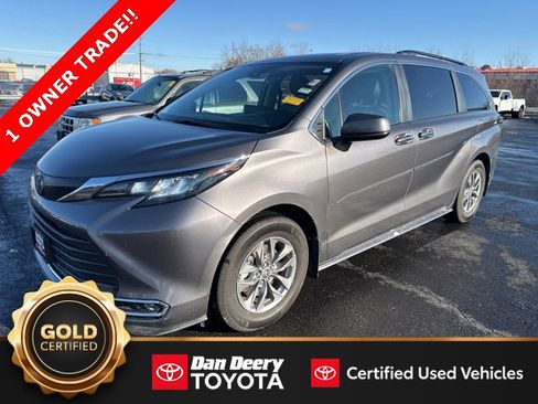 Certified 2023 Toyota Sienna XLE image 1