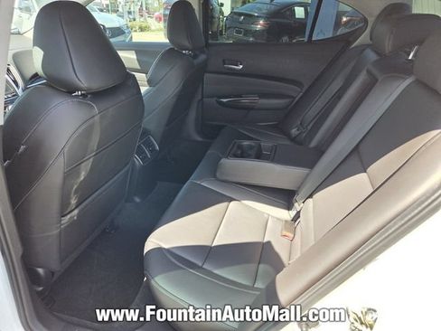 Used 2016 Acura TLX V6 FWD image 8