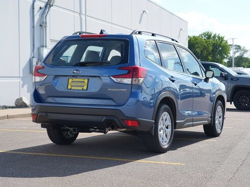 Used 2024 Subaru Forester AWD/4WD image 3