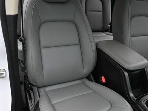 Used 2022 Chevrolet Colorado W/T image 15