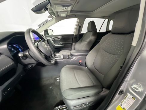 Used 2024 Toyota RAV4 XLE image 14
