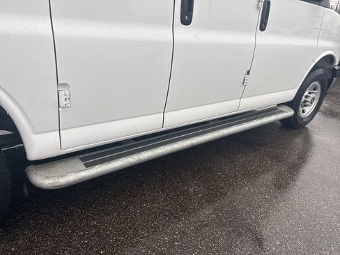 Used 2024 GMC Savana 2500 w/ Driver Convenience Package image 10