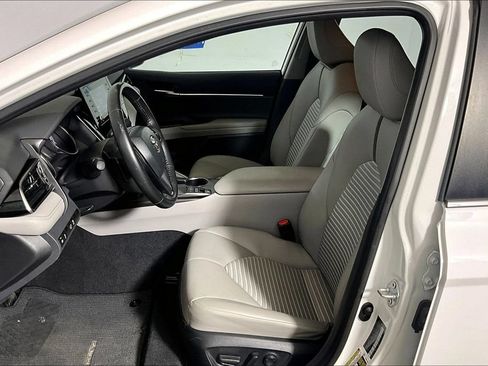 Used 2024 Toyota Camry SE FWD image 20