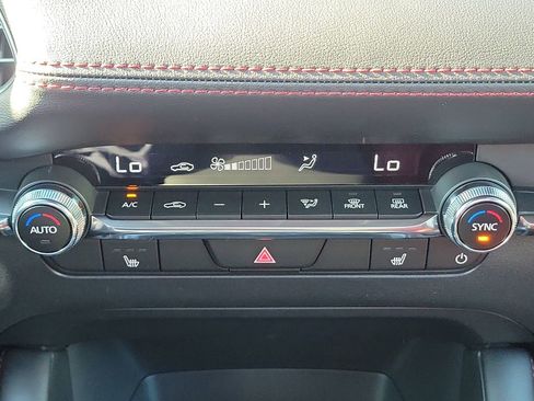 New 2026 MAZDA MAZDA3 Carbon image 28