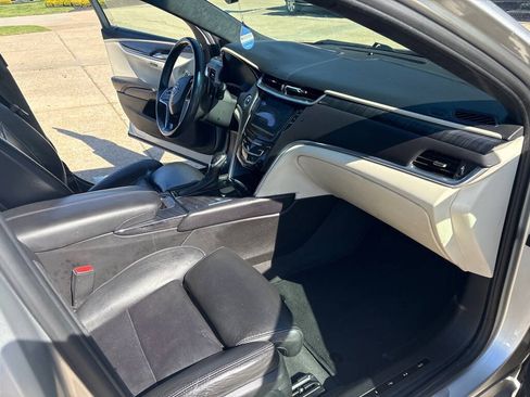 Used 2014 Cadillac XTS Platinum AWD/4WD image 10