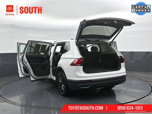 Used 2024 Volkswagen Tiguan SE image 58