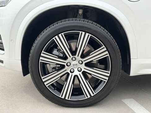 Used 2022 Volvo XC90 T8 Inscription w/ Lounge Package image 9