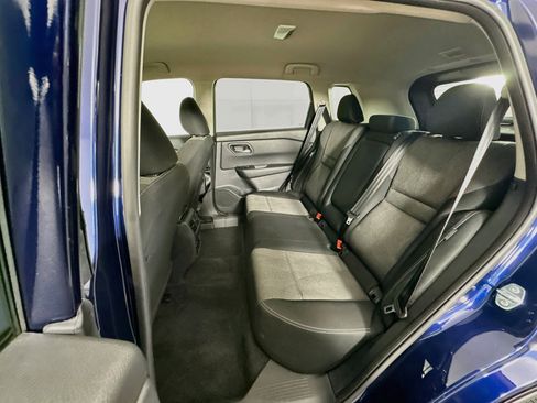 Used 2025 Nissan Rogue SV AWD/4WD image 26