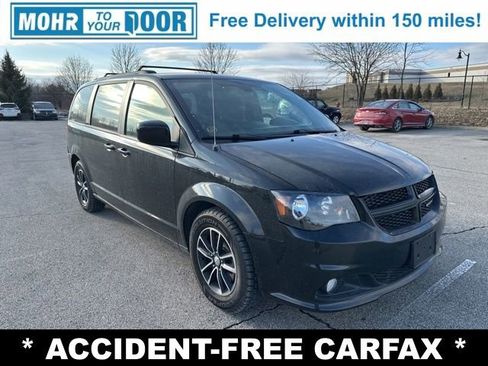 Used 2019 Dodge Grand Caravan GT image 3