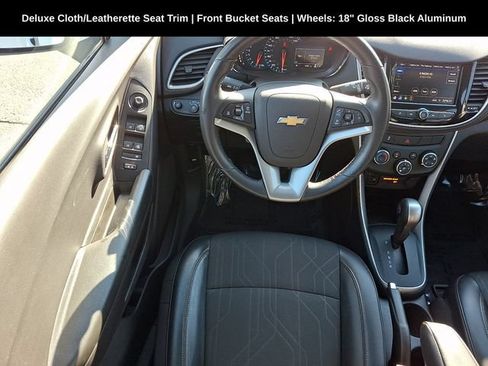 Used 2022 Chevrolet Trax LT w/ Driver Confidence Package AWD/4WD image 21