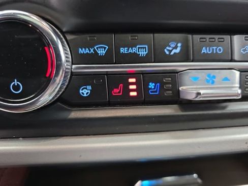 Used 2022 Ford Expedition Max Limited image 39