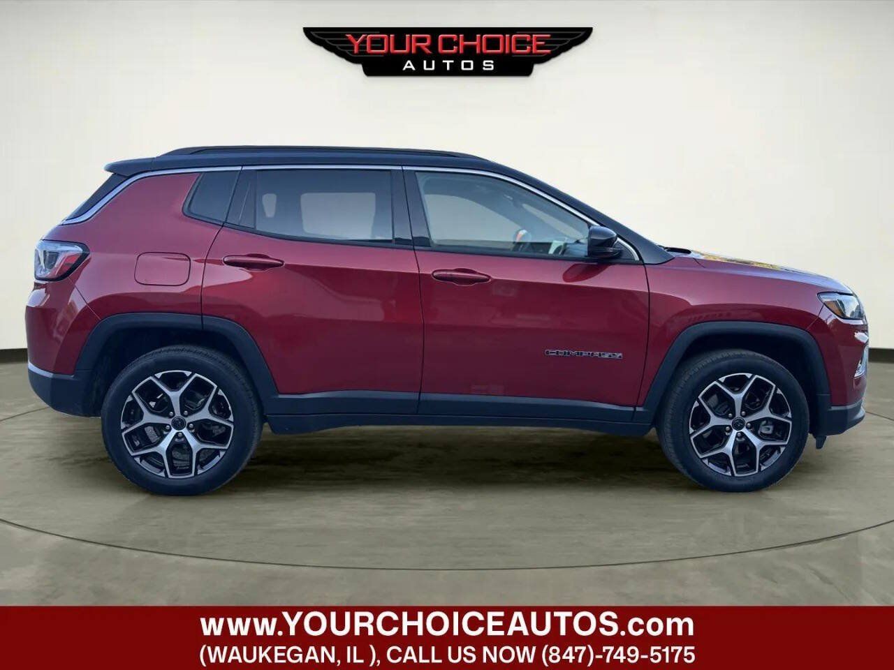 Used 2025 Jeep Compass Limited AWD/4WD image 7