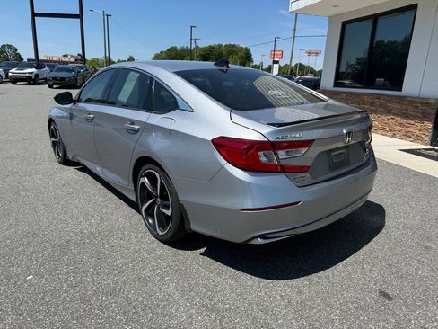 Used 2022 Honda Accord Sport image 5