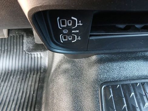 New 2026 RAM 3500 4x4 Crew Cab DRW image 39