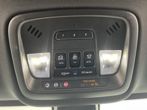 Used 2024 Chevrolet Traverse Limited LT image 43